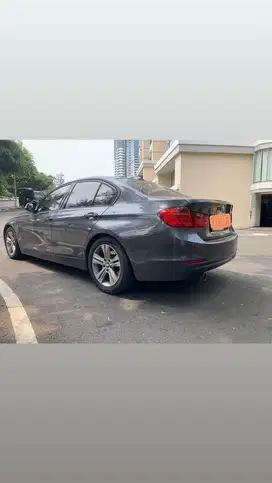 BMW 320i F30 2014