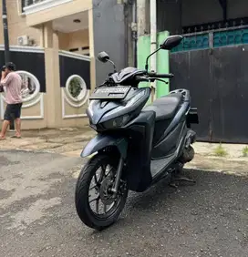Honda Vario 125 CBS ISS (Tipe Tertinggi) MULUSS Pajak Hidup Panjang