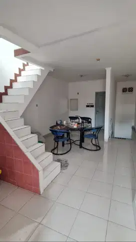DI sewakan Rumah Di Jelambar Baru 4 jakarta Barat
