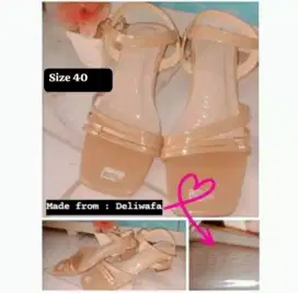 Sepatu sandal hak tahu Deliwafa