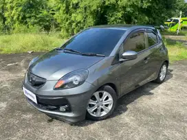 Honda Brio Satya 1.2 E Bensin-MT 2014 Abu-abu LABO