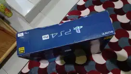 Ps 4 pro 1TB include game