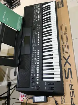 Keyboard yamaha psr sx-600 seken mulus  like new