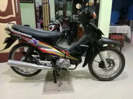 Dijual Honda supra x old th 2001 mulus komplit pajak hidup
