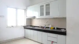 Murah Townhouse 2 Lantai Bebas Banjir Gading Grande