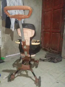 Stroller roda 4 untuk bayi dan batita