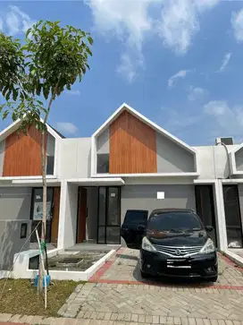 Rumah Baru Di Perumahan Grand Alexandria Essence Sidoarjo