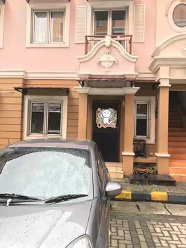 Dijual Cepat TownHouse City Resort Ac dan Kitchensett di Cengkareng