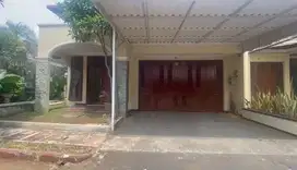 Dijual Rumah  Pasar Rebo Rumah Megah Strategis