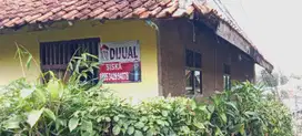 Dijual rumah hitung tanah di pinggir Jj dekat kolam renang paragon