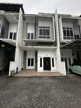 DiJual VILLA Komplek Berjaya Avenue daerah tuasan