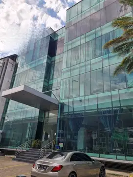 DIJUAL GEDUNG JL WOLTERMANGUNSIDI KEB BARU JAKSEL