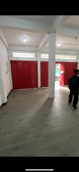 Disewakan Ruko Strategis Pusat Kota Mainroad Ciateul