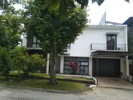 DIJUAL/SEWA RUMAH DI HOOK KOTA BARU PARAHYANGAN BANDUNG  --DN
