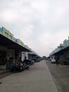DISEWAKAN CEPAT GUDANG GREEN SEDAYU BIZZPARK GANDENG 2