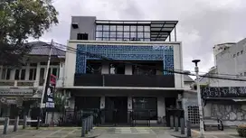 Disewakan Ruko Area Senopati Kebayoran Baru