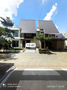VILLA MEWAH KOTA BATU 6 KAMAR NGAGLIK
