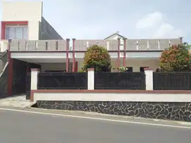 Dijual Rumah Bersih & Terawat di Pinggir Jalan Raya Padalarang Cisarua