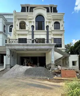 RUMAH MEWAH BARU AMERICAN CALSSIC SWIMMING POOL DI KEMANG AREA