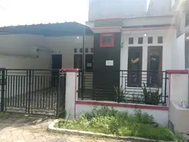 Rumah Di Sewa Di Harapan Indah 1, Bekasi
