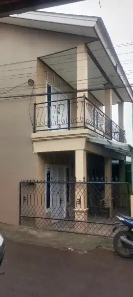 Rumah second dijual tingkat 60m²(370jt)akses mobil Cilodong Depok