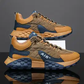 Sepatu Sneaker Pria