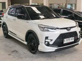 Toyota Raize 1.0T GR Sport AT 2023 Putih PREMIUM B1370WIO