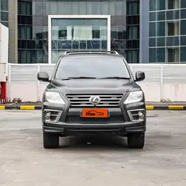 LEXUS LX570 AT 2011
