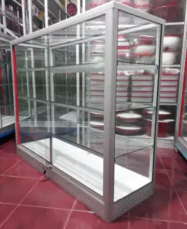 Etalase Kaca Ukuran 1,2M x 1M Barang Baru Untuk Usaha