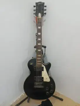 Gitar elektrik listrik