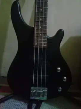 Bass elektrik 4 senar