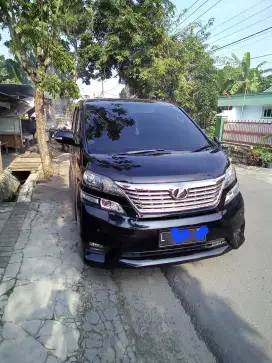 Vellfire tahun 2010