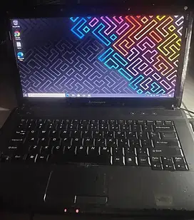 Laptop Lenovo ram 4GB Windows 10 Pro