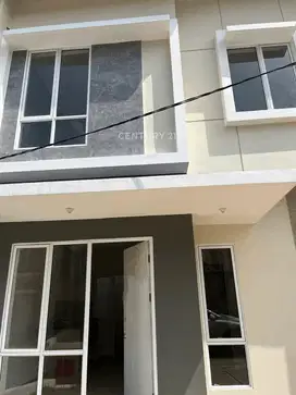 Disewakan Rumah Siap Huni Di Paradise Serpong City 2 MK16420