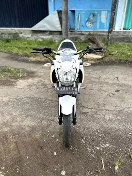 Vixion 2013 putih