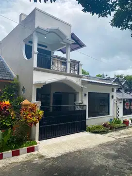 Rumah Minimalis  2 lantai Siap Huni di Sulfat Agung