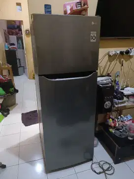 Kulkas LG 2 Pintu