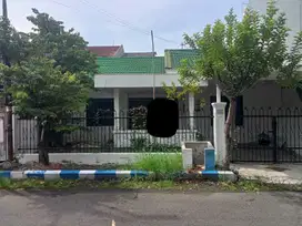 Rumah Disewakan di Rungkut