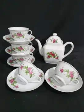 Teaset Wild Rose