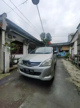 Kijang Innova G Luxury