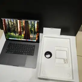 MacBook M3 Pro 16 inch 18/512GB Second iBox Mulus murah