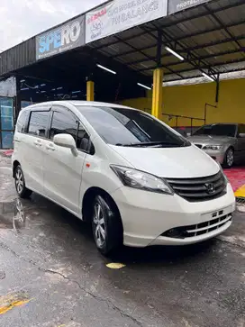 Freed S 2011 SUPER TERAWAT