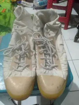 Sepatu converse all star disrupt cx hi