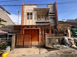 LELANG Rumah 2 lantai Manglayang Regency