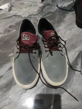 Sepatu D&G size 41