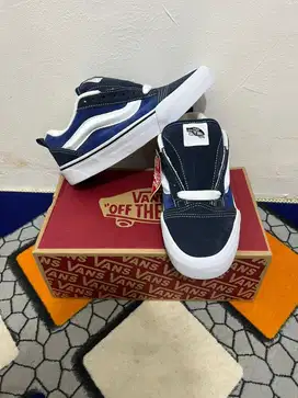 VANS KNU ( BNWT )