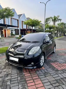 Toyota Yaris 1.5 S M/T 2011