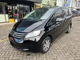 Honda Freed PSD Hitam 2011