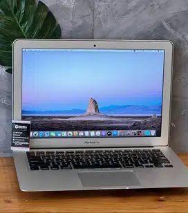 Laptop Apple MacBook Air 13 Inch 2017 | Gaming - Desain - i7 8 gb/256