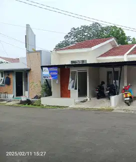Taradita Sawangan Ps.Putih Depan Readystok